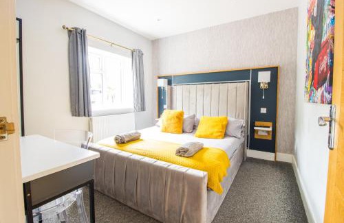 Skegness Cabin | NEW Hot tub, 2 bedroom Luxury Woodlands Lodge