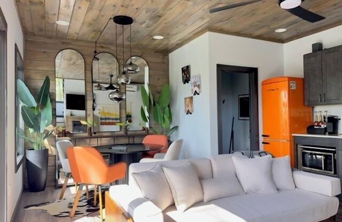 Campton Cabin | New | Hot Tub | King Bed | Sunset Views | Modern