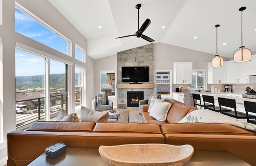 Wolf Creek House | NEW House All Season Paradise Powder Mountain Views & Golfing