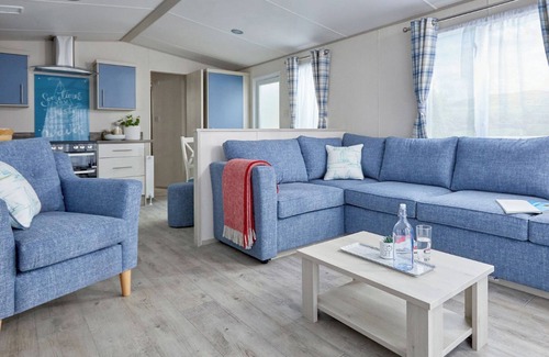 New Forest District House | New in 2020 - 12ft wide caravan with one double, one twin.