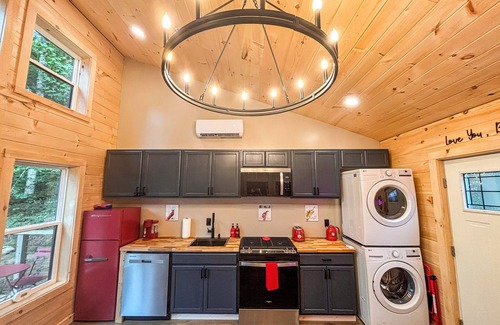 Cosby Cabin | New Kinky Cabin Romantic Adult Getaway