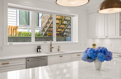 Arbutus Ridge House | New Kitsilano Garden Suite