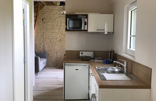 Centre Ville House | New L'horizon gîte in an exceptional town location. Free parking