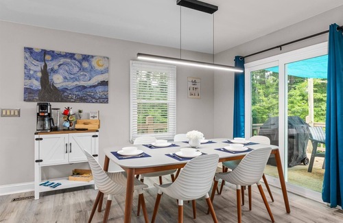 Terrell House | New Lakefront Getaway on Lake Norman