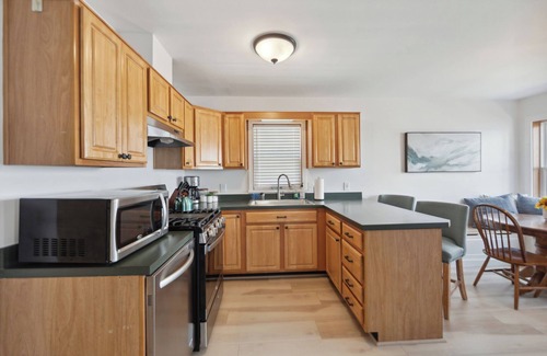 Bridgeport House | NEW Lakefront, Dock & Kayaks, Fire Pit by Casino