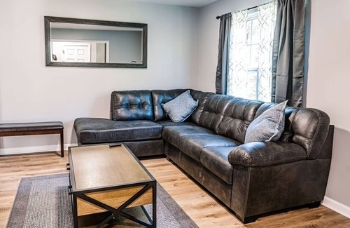 Lupton City House | NEW LISTING! Beautiful 3 Bed, 2.5 Bath Townhouse by RedAwning