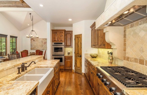 Ketchum House | New Listing! Central Park Townhome Minutes to Downtown, Trails and River Run