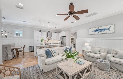 WaterSound West Beach House | NEW LISTING in Watersound West-4 Bikes- Community Pool/Heated Seasonally-`Half Moon Hideaway`