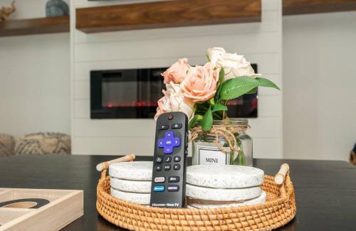 Walden on Lake Conroe House | New Listing Modern Lake Conroe Oasis