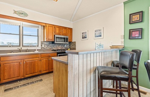 Kitty Hawk House | 🌟New Listing🌟Ocean Views🌊Walk to Beach, Pool, Bikes, Beach Chairs, Dogs ✔️