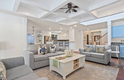 Heritage Woods House | New Listing Pet Friendly 4 BR 3 BA Vacation Home Private Pool Beach Gear & Bikes