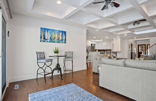 Heritage Woods House | New Listing Pet Friendly 4 BR 3 BA Vacation Home Private Pool Beach Gear & Bikes