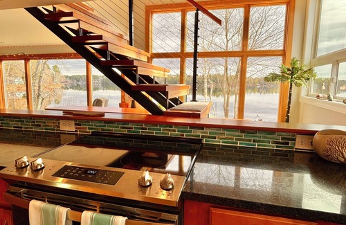 Windham House | New Listing With Experienced Super Host- Lakefront Home Near Portland