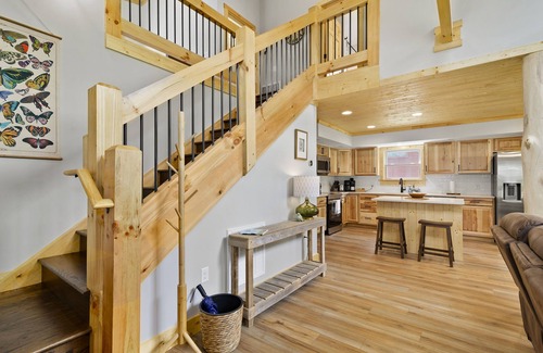 Maggie Valley Cabin | New Log Cabin in the Valley, Elk Experience, Year Round Access