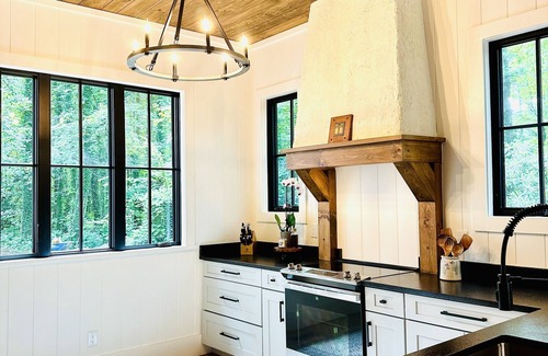 Hendersonville Cabin | NEW LOG HOME in Hendersonville with fireplace, fire pit and Hot Tub