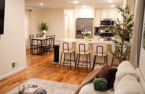 Lower Vailsburg House | New Lux Abinger Pl