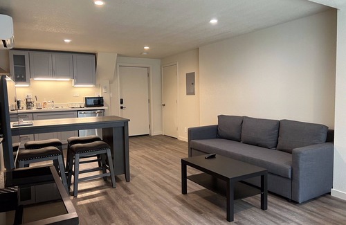 Oakland Apartment | New Luxury 1 Bedroom Apt Near Lake Merritt