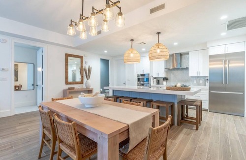 Redevelopment Area Condo | NEW LUXURY CONDO WITH BEST NAPLES LOCATION!