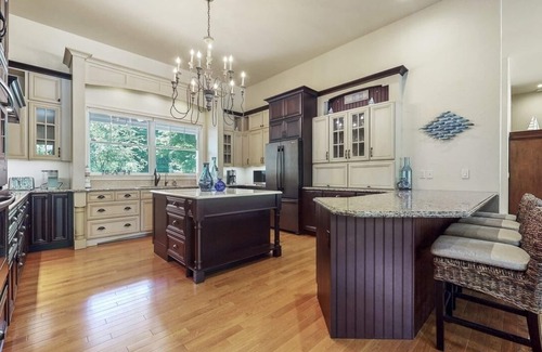 South Haven House | NEW Luxury Home-Heated Pool, Hot Tub, Pool House, Movie Theater & 3 Game Rooms!