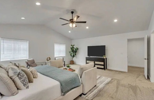 Provo House | New Luxury Home w/ Master Suite