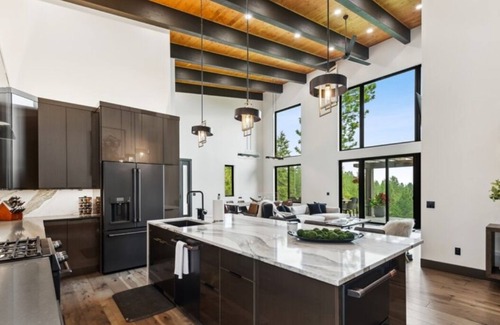 Somers House | NEW! Luxury Montana home with Flathead Lake Views. Family Friendly.