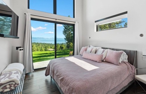 Somers House | NEW! Luxury Montana home with Flathead Lake Views. Family Friendly.