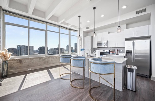 Downtown Atlanta Apartment | NEW LUXURY PENTHOUSE CASHMERE TOWERS FREE PARKING