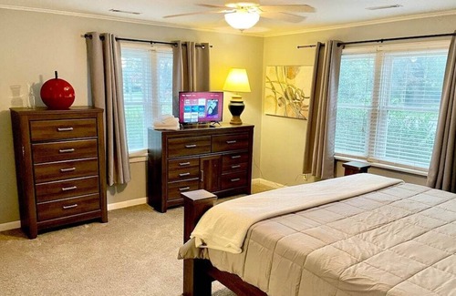 New Madrid House | New Madrid - Marston Homestead. COZY 12 Bed Home.