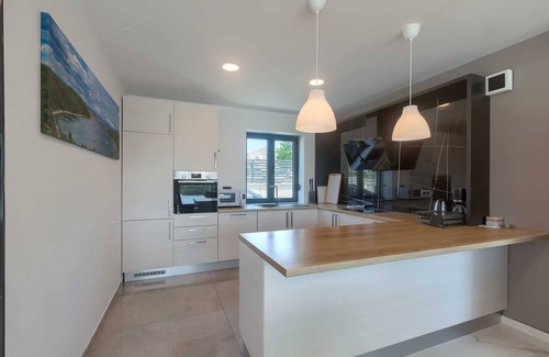 Stinjan Villa | New modern 5-BR villa with pool, indoor wellness, close to beach