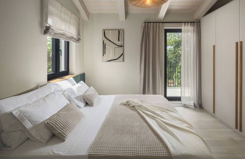 Gulici Villa | New modern house with pool near the town and the sea