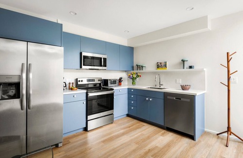 Culver - West House | New! Modern Mar Vista Hideaway