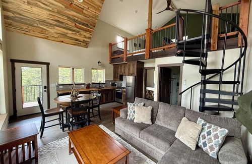 Drummond Cabin | New Mountain Cabin perfect for outdoor enthusiasts- hiking, fishing, relaxing!