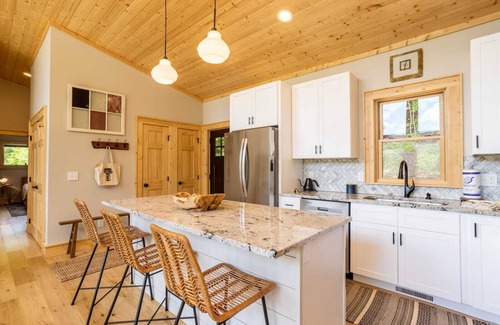 Todd Cabin | New Mountain Home on Wooded Lot