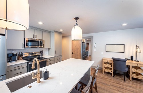 Whitefish House | New! Newley renovated ski-in/ski-out condo with communal hot tub