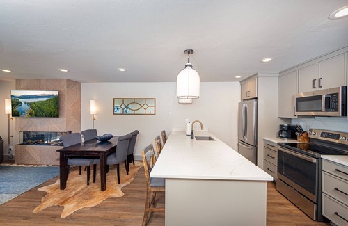Whitefish House | New! Newley renovated ski-in/ski-out condo with communal hot tub
