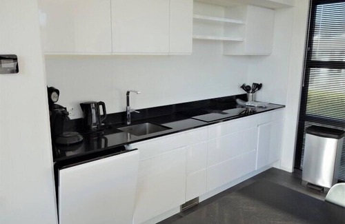 Enkhuizen House | NEW: now with fence - Beautiful chalet "Leuke Plek" with garden on the IJsselmeer