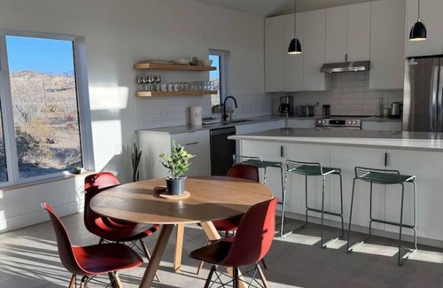 Study Butte-Terlingua House | *NEW* Ocotillo Willow Mountain Vista South House