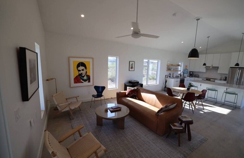 Study Butte-Terlingua House | *NEW* Ocotillo Willow Mountain Vista South House