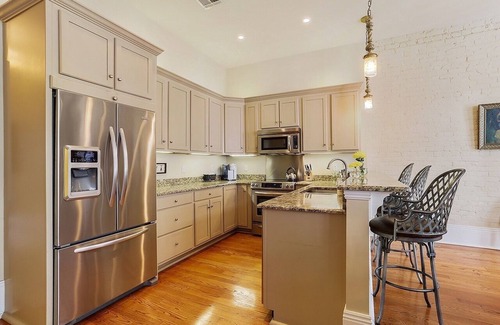 French Quarter Condo | New Orleans Executive Rentals
