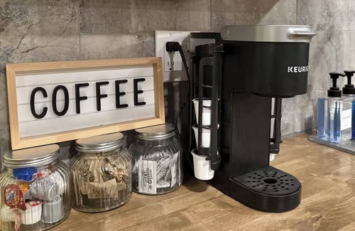 Grand Lake House | NEW Pickles Point - Western Mountain Getaway