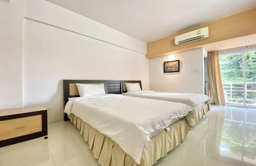 Ban Khao Hotel | New Place Resort