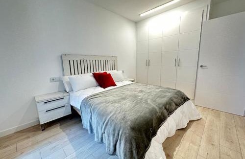 Vigo Apartment | New Port, Free Parking YBH1L