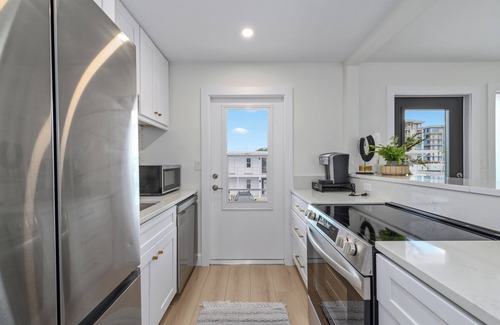 Coquina Sands Condo | New Remodel 1-bedroom condo on the bay, across the street from Lowdermilk beach