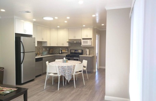 South San Francisco Apartment | New remodeled 3-bedroom South San Francisco home