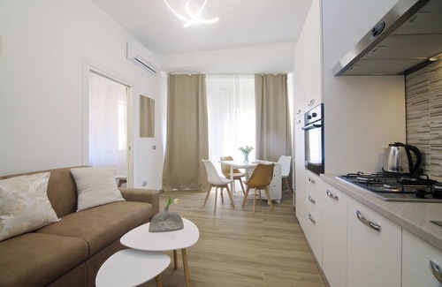 Cinecitta Apartment | NEW RENOVATED APARTMENT ABOVE METRO A -LUCIO SESTIO-