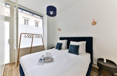 Saint-Vincent-de-Paul Apartment | New&Renovated in heart of PARIS- 6pers