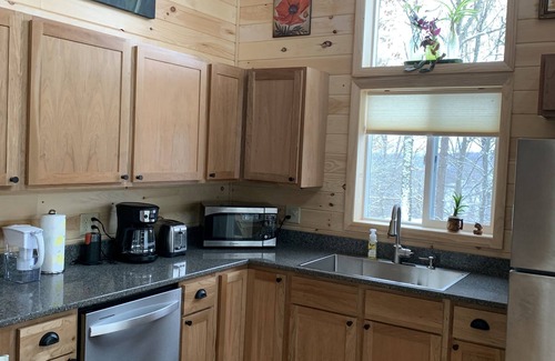 New Marshfield Cabin | New & Romantic Couples Cabin with hot tub & fire pit near Athens & Hocking Hills