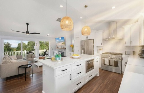 Corolla House | NEW Soundfront Home, Pool, Elevator, Hot Tub, BBQ, Renowned Currituck Club Access