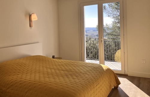 Piolenc House | 'NEW' spacious villa with pool | South of France