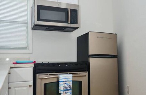 Ortona North Condo | New Studio Across the Beach!